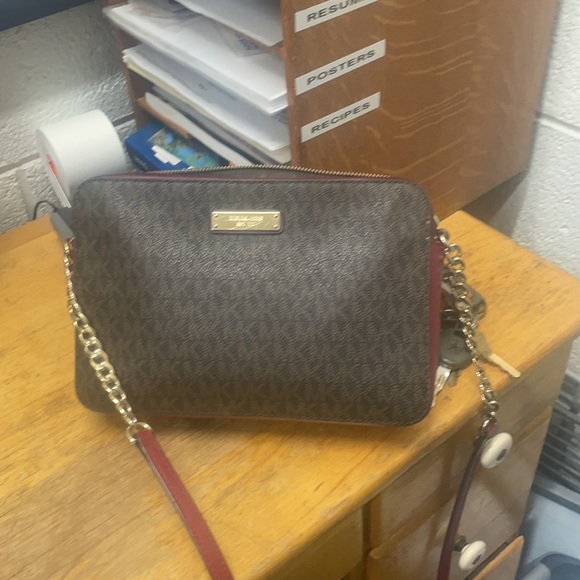 Michael Kors jet limited burgundy set crossbody + burgundy edition wristlet - Picture 3 of 7